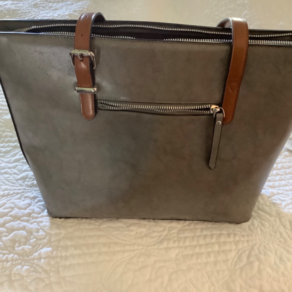 Bag - Picture 2 of 7